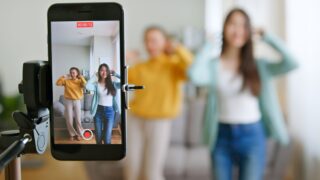 Jak włączyć zarabianie na Tik Toku?