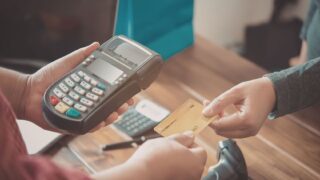 SBP Karta kredytowa Visa Bonus – do 640 zł premii i stały 1% moneyback. Warunki, opinie i czy warto?